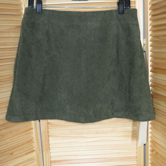 Halara Olive Corduroy Mini Skort Back Zip Closure Size XL - Picture 2 of 8